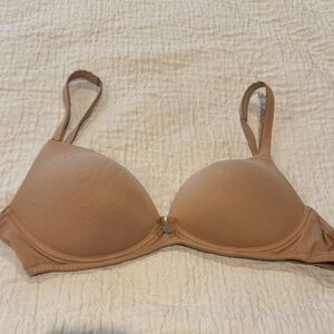 Victoria Secret No Wire Bra